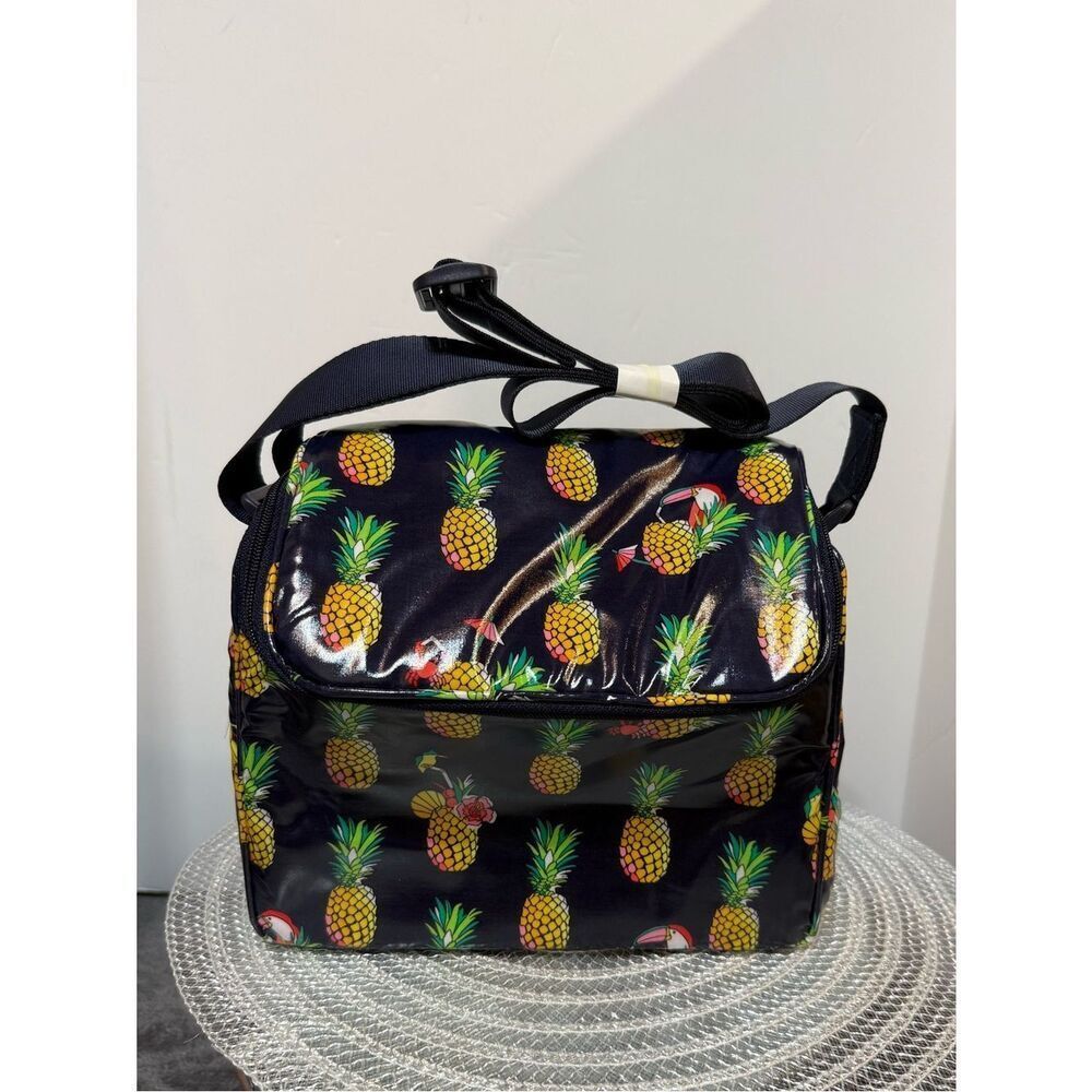 Vera Bradley Stay Cooler Toucan Party NWT
